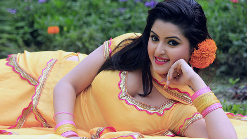 রাজকে উদ্দেশ্য করে কী বললেন পরীমনি