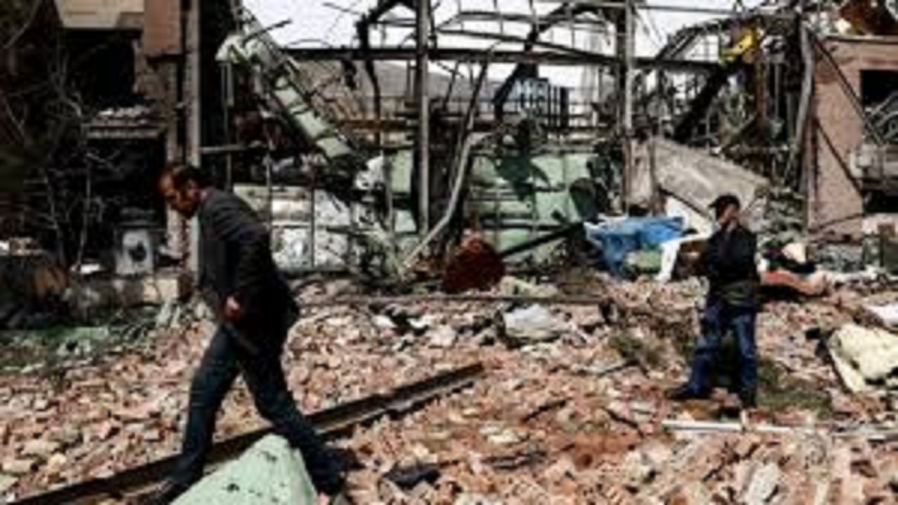 তেহরানে ব্যাপক হামলার দাবি ট্রাম্পের, নিহত বহু সামরিক নেতা