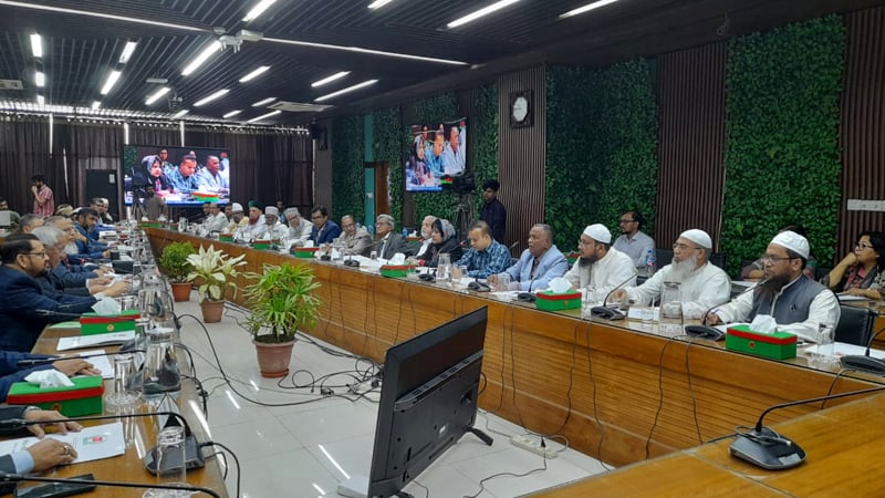 আপত্তির মুখে সংলাপ থেকে ইসলামী ঐক্যজোটের একাংশকে বের করে দিলো ইসি