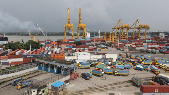 চট্টগ্রাম বন্দরে আমদানি-রপ্তানি পুরোদমে সচল