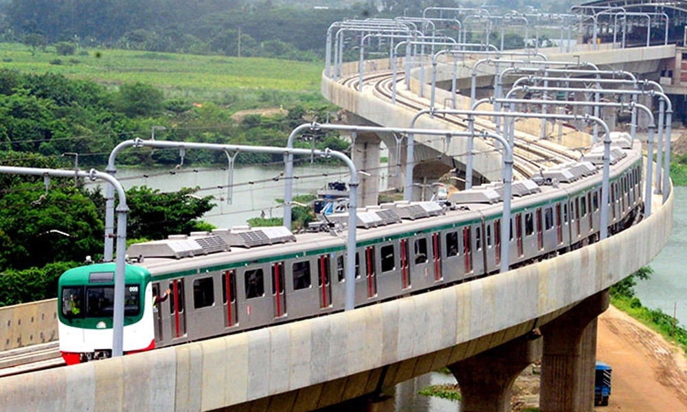 রাতে মেট্রো রেল চলাচলের সময় বাড়তে পারে