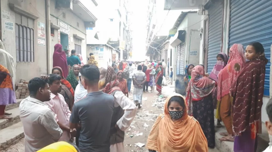 গাজীপুরে বাসা থেকে স্ত্রীর গলাকাটা লাশ, স্বামীকে জখম অবস্থায় উদ্ধার