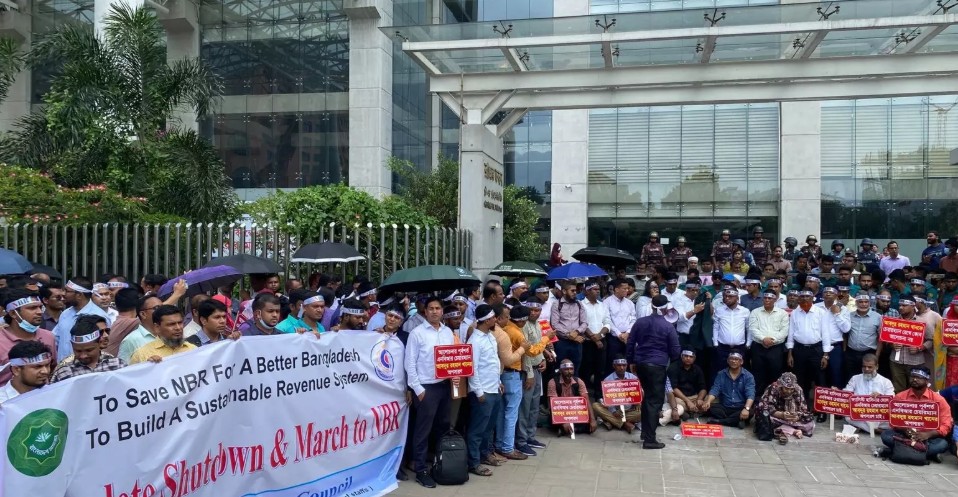 জাতীয় রাজস্ব বোর্ডের আন্দোলন প্রত্যাহার